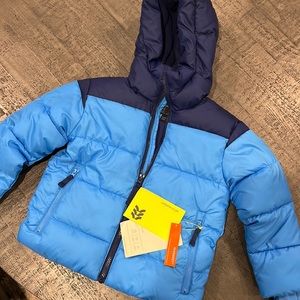 Brand new boy jacket. Very soft and warm.